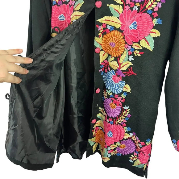 Vintage Woolen Floral Embroidered Jacket - Picture 9 of 13